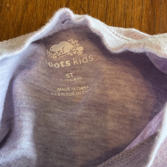 Girls 4T/5T bundle. Roots Lilac long sleeve and Carters Floral Crew sweatshirt! - Picture 5 of 7